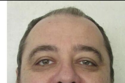 MONTGOMERY, Alabama, EE.UU. (AP) — La serie de problemas con las inyecciones letales en Alabama, que empeoró el jueves por la noche cuando trabajadores de la prisión abortaron otra ejecución debido a un problema con las vías intravenosas, no tiene precedentes a nivel nacional, dijo el viernes un grupo que rastrea la pena capital. La ejecución incompleta de Kenneth Eugene Smith fue la segunda instancia de este tipo en el estado de no poder matar a un recluso en los últimos dos meses y la tercera desde 2018 . El estado completó una ejecución en julio, pero solo después de un retraso de tres horas causado al menos en parte por el mismo problema con el inicio de una línea IV.