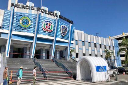 Departamento de Información y Estadísticas de la Policía Nacional informó que los asaltos, arrebatos, hurtos y roturas han experimentado considerable reducción de acuerdo con estadísticas anuales, desde 2018 hasta el 17 de noviembre de 2022. A través de un informe explicaron que la clasificación de robos en el citado periodo revela que en el 2022 se registran 5,364 asaltos menos que en el 2018.
