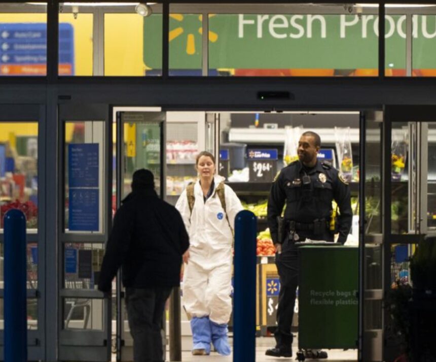 CHESAPEAKE, Virginia, EE.UU. (AP) — Un empleado de Walmart abrió fuego en una tienda en Virginia y dejó seis muertos, dijo la policía el miércoles, en el segundo asesinato masivo de alto perfil del país en pocos días. El agresor también se suicidó. La tienda en Chesapeake estaba ocupada justo antes del tiroteo el martes por la noche con personas que se abastecían antes del feriado de Acción de Gracias, dijo un comprador a un canal de televisión local .