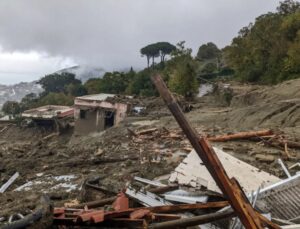 Al menos 8 muertos en una riada en la isla italiana de Ischia