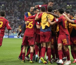 Alemania salva el empate 1-1 ante España en el Mundial