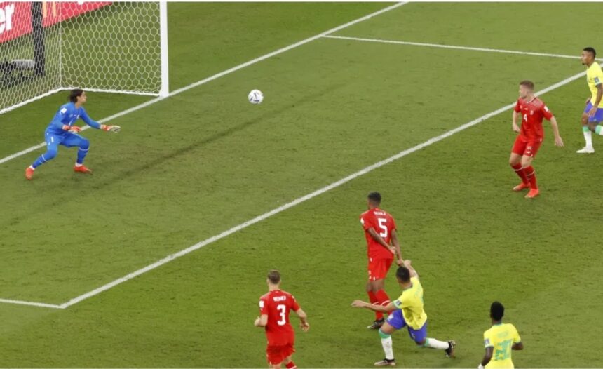 Brasil gana por la mínima a Suiza (1-0) gracias a un gol de Casemiro