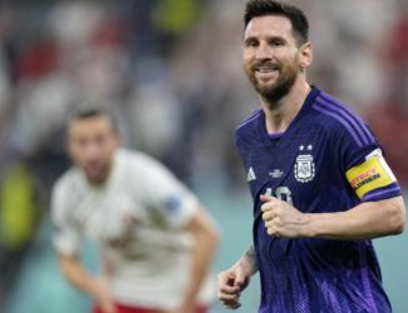 Messi y Argentina avanzan al Mundial, vencen 2-0 a Polonia