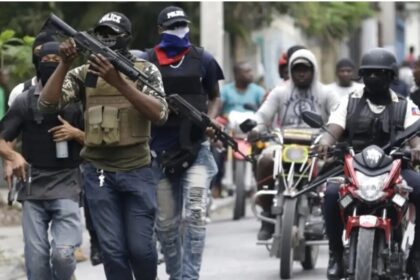Fuera de Serie: Pandilla armada asesina a 12 personas en un pueblo de Haití
