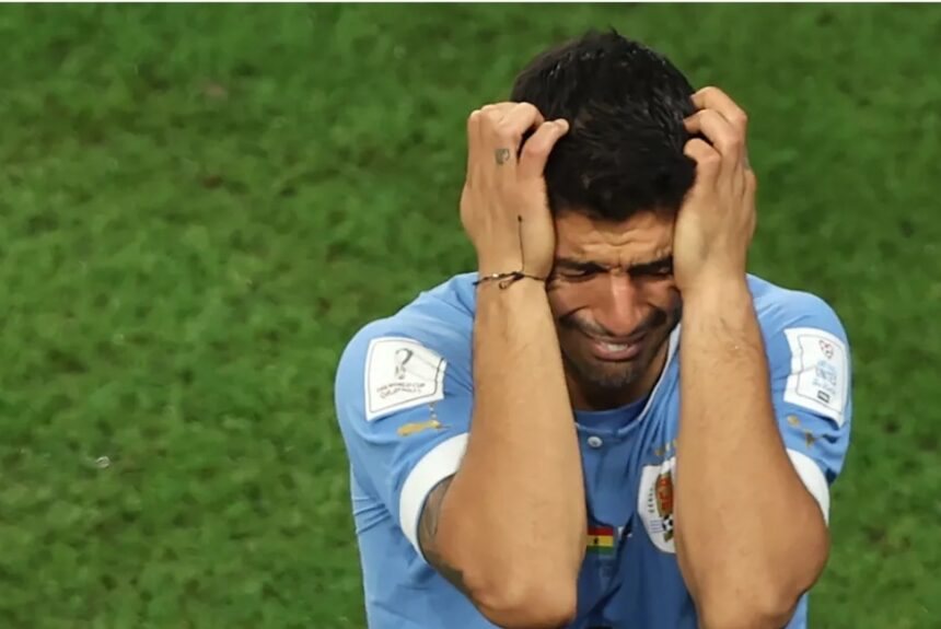 Uruguay, eliminada del Mundial pese a ganar a Ghana (0-2)