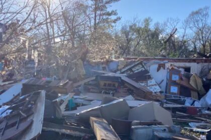 3 muertos en Luisiana mientras tormenta estadounidense genera tornados en el sur