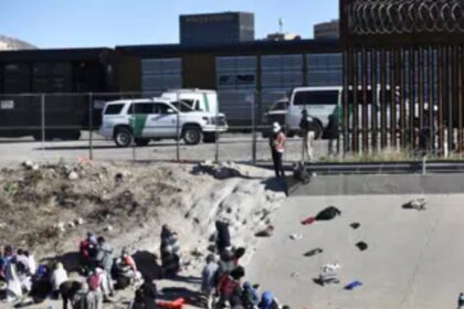 EE. UU. planea más liberaciones de inmigrantes cuando finalicen los límites de asilo