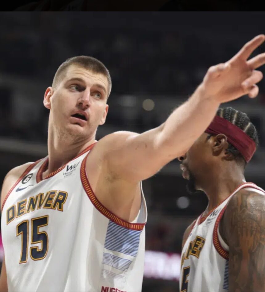 Jokic de los Nuggets tiene 27 rebotes, el máximo de su carrera, en un triple-doble