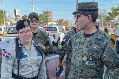 Ministro de Defensa supervisa puestos de mando y control táctico FF.AA. en GSD