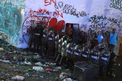 Disturbios en Buenos Aires tras el masivo festejo por el triunfo mundialista de Argentina