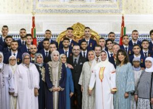 No solo Argentina festeja: el equipo de Marruecos se da un baño de multitudes