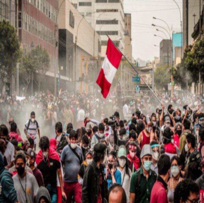 Perú suma 27 víctimas en protestas tras el décimo muerto en Ayacucho