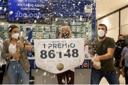 Premios de la Lotería de Navidad: ¿cuánto dinero se reparte?