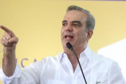 Empiezan a sonar los tambores de la reelección; funcionarios encienden idea Abinader se tire de a segundo mandato