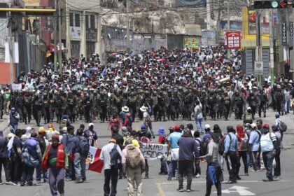 Protestas contra nuevo gobierno en Peru podrian reactivarse en enero
