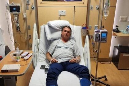 Bolsonaro confirma su ingreso en hospital de Florida por problema intestinal