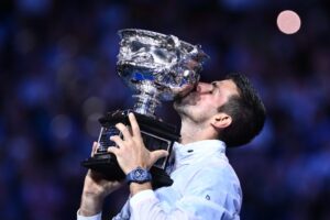 Djokovic alcanza los 22 Grand Slams e iguala a Rafa Nadal tras ganar su décimo Abierto de Australia