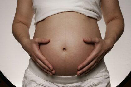 España registró 330.000 nacimientos en 2022, un nuevo mínimo desde que hay datos