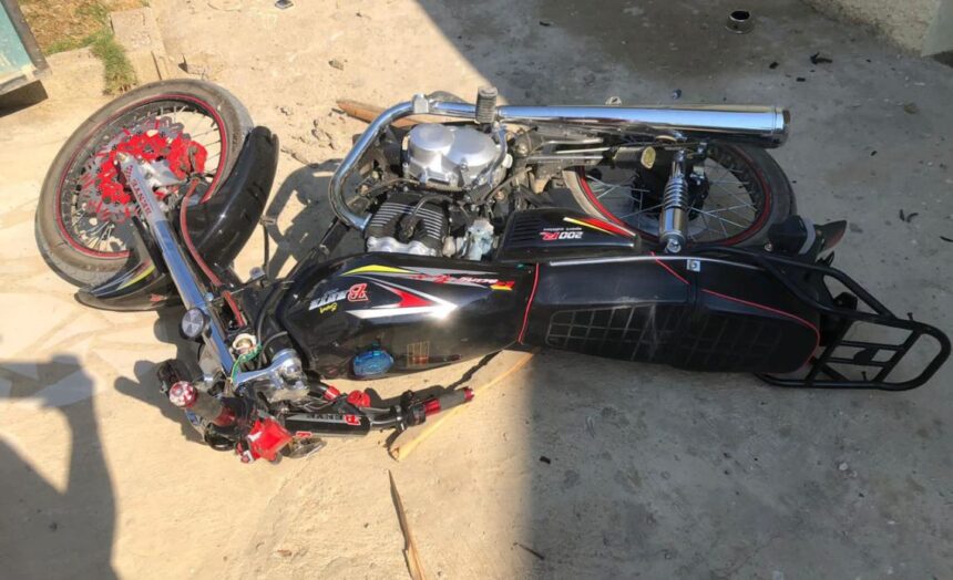 Apresan joven destrozo motocicleta amenazo de muerte a un tio y su pareja en Montecristi 1140x694 1