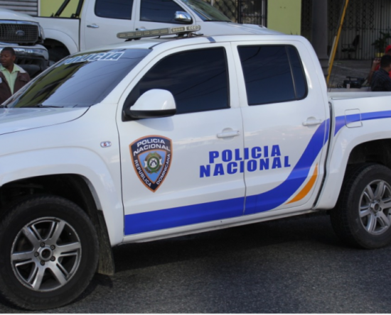 PN apresa hombre por robo de gallos de peleas en Santiago