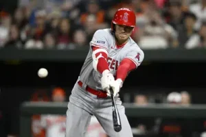 Ohtani es el primer lanzador desde el '64 en alcanzar la base cinco veces; Angelinos vencen 9-5 a Orioles 7 400 81