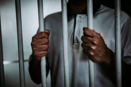 PN arresta dos hombres que asaltaron un comercio en María Auxiliadora