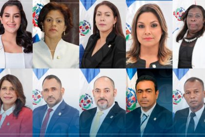 Los “diputados mudos”, originales y allegados, de la Fuerza del Pueblo