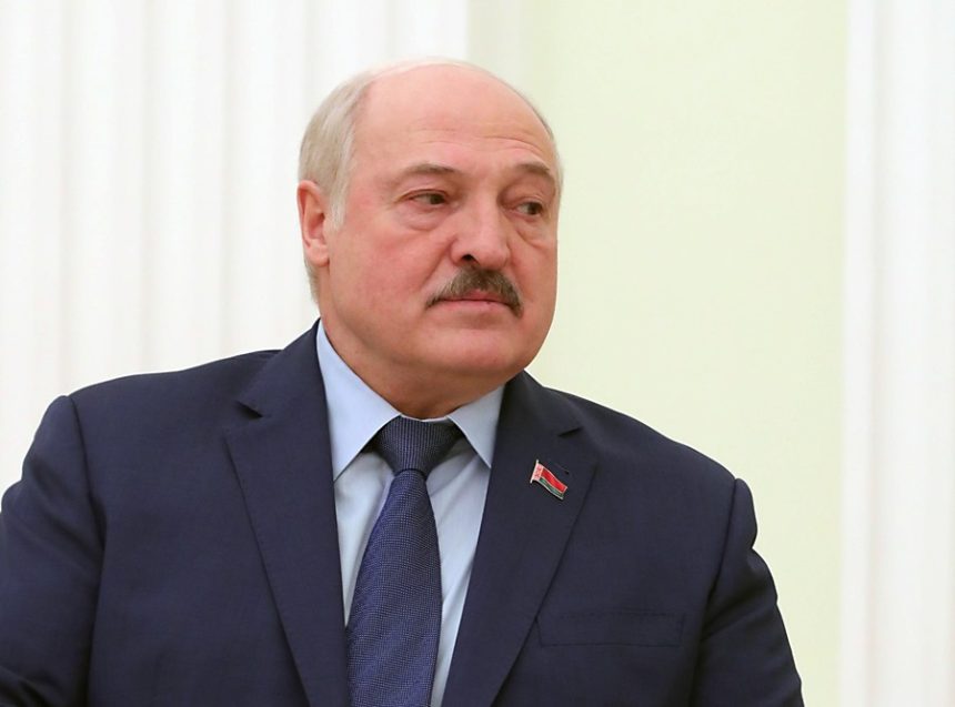 Rusia empieza a trasladar armas nucleares tácticas a Bielorrusia, fronteriza con Ucrania