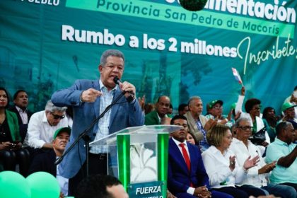 Leonel Fernández visita este fin de semana las provincias Barahona, Azua y Peravia