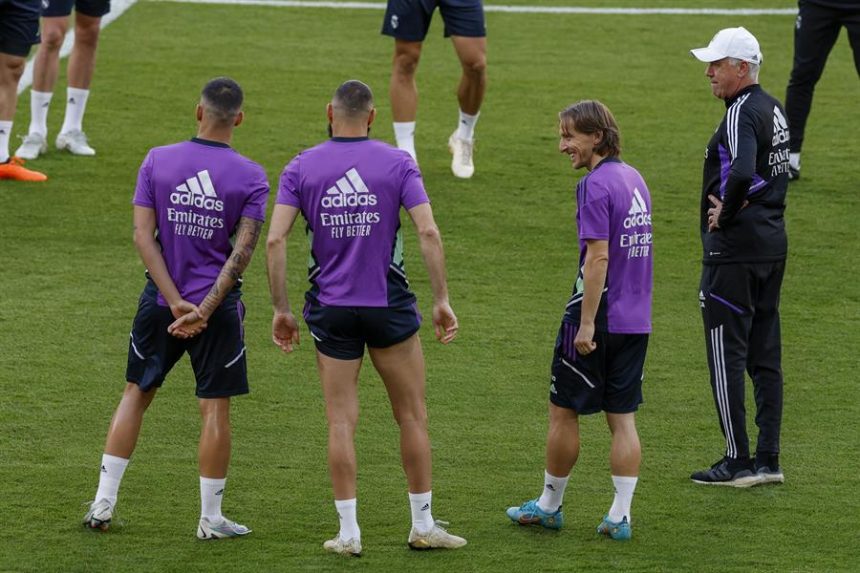 El Real Madrid vuelve a entrenar tras la goleada en ‘Champions’ con todos disponibles