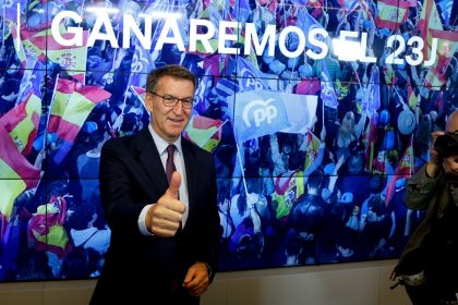 Núñez Feijóo llama a ganar a Sánchez uniendo el voto en el PP, sin trincheras ni bloques