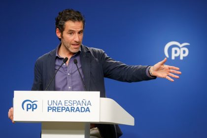 El PP se declara abierto a los descontentos del PSOE y Vox tras incluir a ex de Cs en sus listas