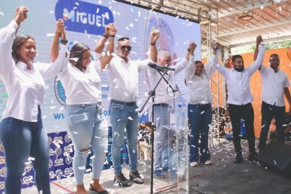 Miguel Vargas encabeza proclamación de candidata a alcaldía en Cotuí por el PRD