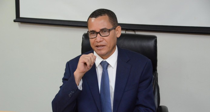 Eddy Olivares 25