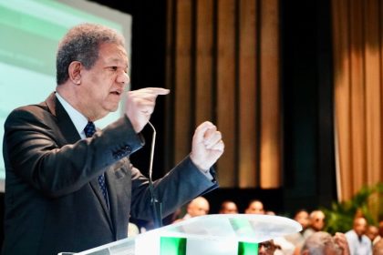 Leonel Fernandez Reyna 1140x694 1