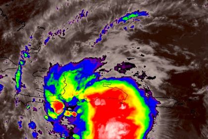 Onamet: Franklin mantiene su desplazamiento hacia el norte, vientos incrementaron a 85km/h