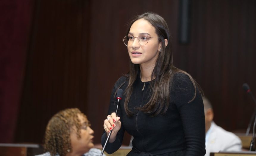 Priscila D´ Oleo: “es urgente romper el silencio y hablar del suicidio como un problema de salud pública”