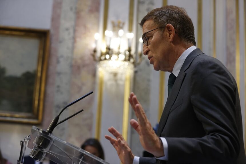 Feijóo se estrena en la tribuna del Congreso en su primera sesión de investidura