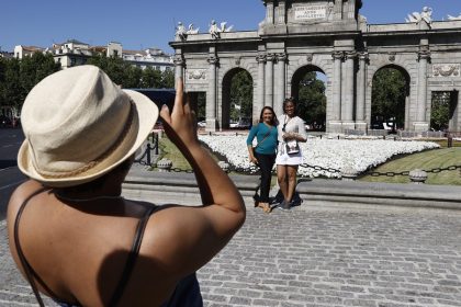 España recibe en julio 10,1 millones de turistas internacionales y se superan las cifras de antes de la Covid