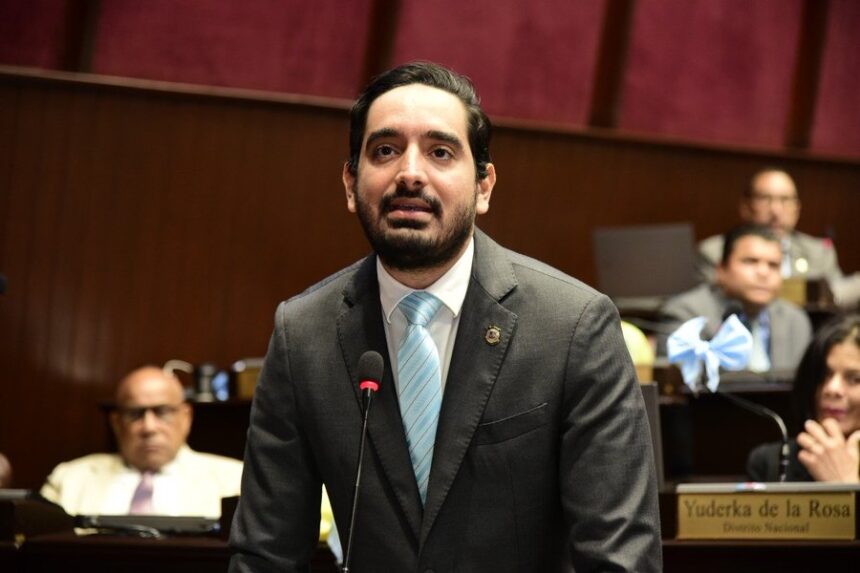 José Horacio critica mayoría oficialista por votar en contra de invitación a ministro de Salud por dengue