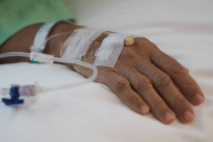 Aumentan a 16 fallecidos por dengue en el país; 1,175 casos nuevos