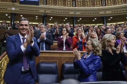 Pedro Sánchez, investido presidente del Gobierno con la mayoría absoluta del Congreso