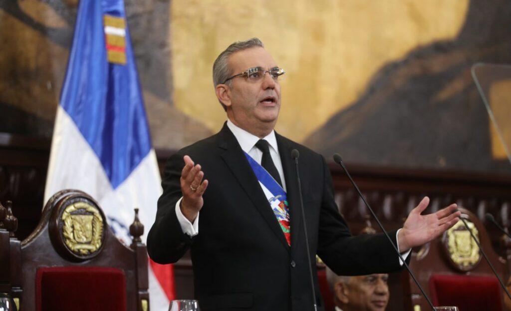 Abinader: “En 2023 se concluyeron 122 obras” con inversión de RD$40,000 millones