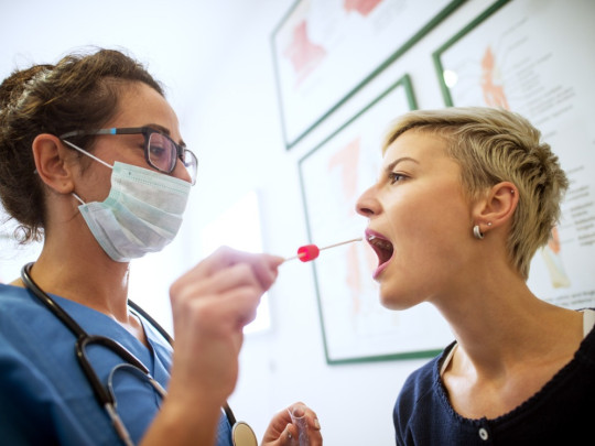 Test de saliva podría detectar cáncer mama: ¿cómo funciona?