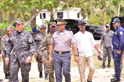 Director general de la PN elogia comportamiento de ciudadanos en asueto de Semana Santa