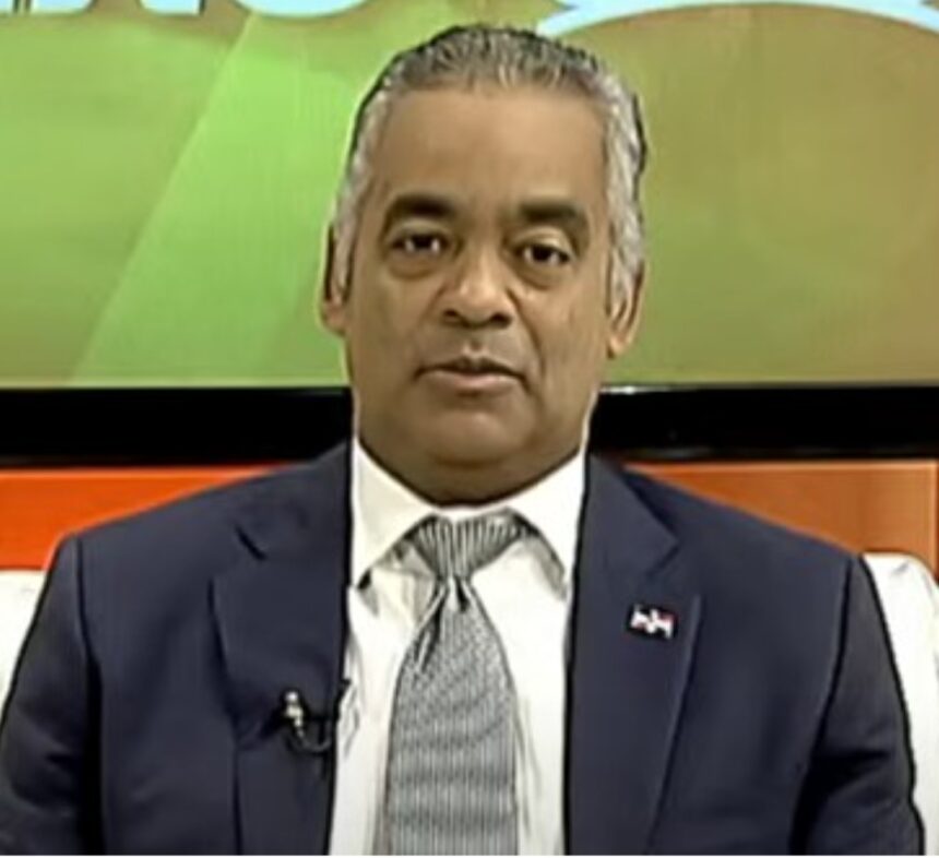 Ministro de la presidencia afirma que gobierno inicia, finaliza y avanza obras significativamente