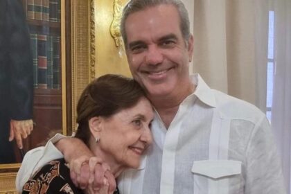El presidente de la República felicita a las madres dominicanas en su día