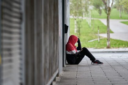Paro, precariedad y vivienda, detrás de los problemas de salud mental de los jóvenes