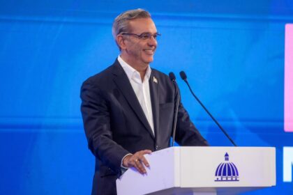 Abinader justifica traslado de toma de posesión al Teatro Nacional por falta de espacio en el Congreso