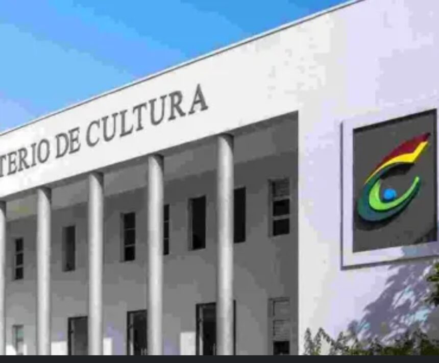Destituyen a titular de Espectáculos Públicos y emiten resolución para regular comportamiento en medios de comunicación